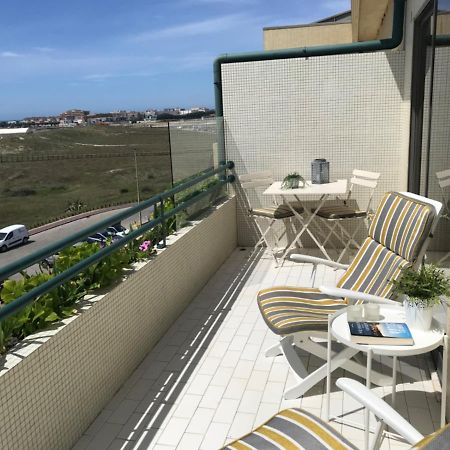 Beachfront Apartment With Sea View Azurara Luaran gambar