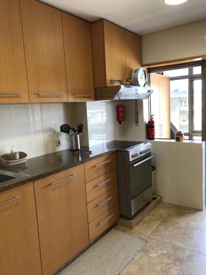 Beachfront Apartment With Sea View Azurara Luaran gambar